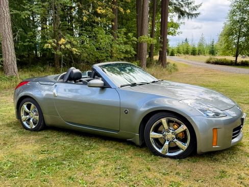 Used 2006 Nissan 350Z Grand Touring RWD image 1