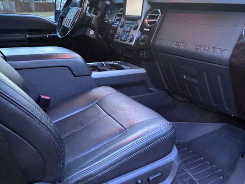 Used 2016 Ford F350 Platinum w/ FX4 Off-Road Package image 9