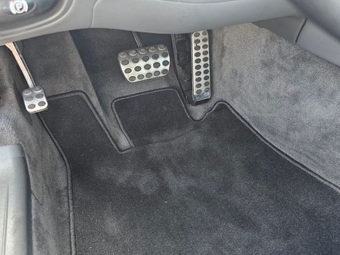 Used 2005 Mercedes-Benz SL 500 image 12