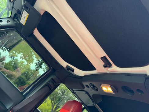 Used 2018 Jeep Wrangler Unlimited Sport S AWD/4WD image 31