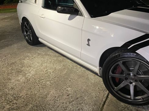 Used 2013 Ford Mustang Shelby GT500 image 9