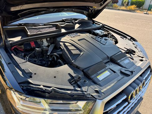 Used 2018 Audi Q7 3.0T Prestige AWD/4WD image 29