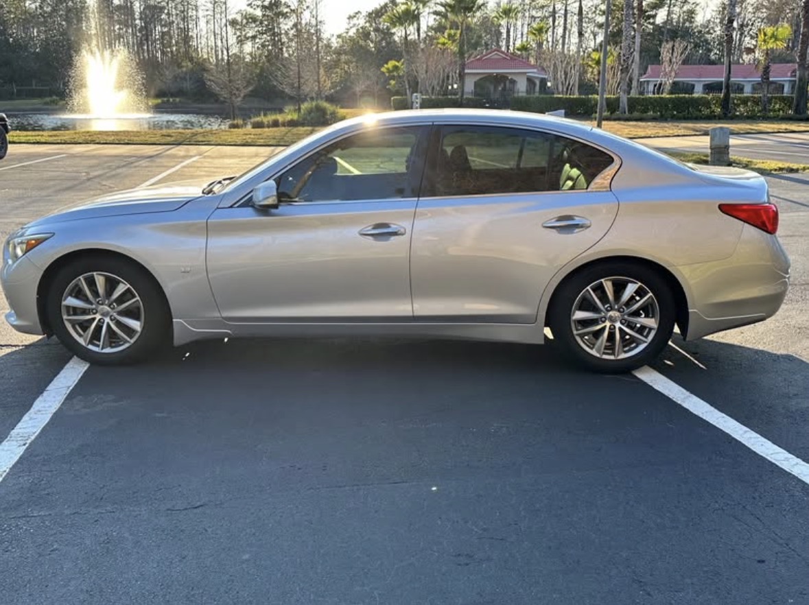 Used 2014 INFINITI Q50 Premium w/ Spare Tire Package RWD image 6