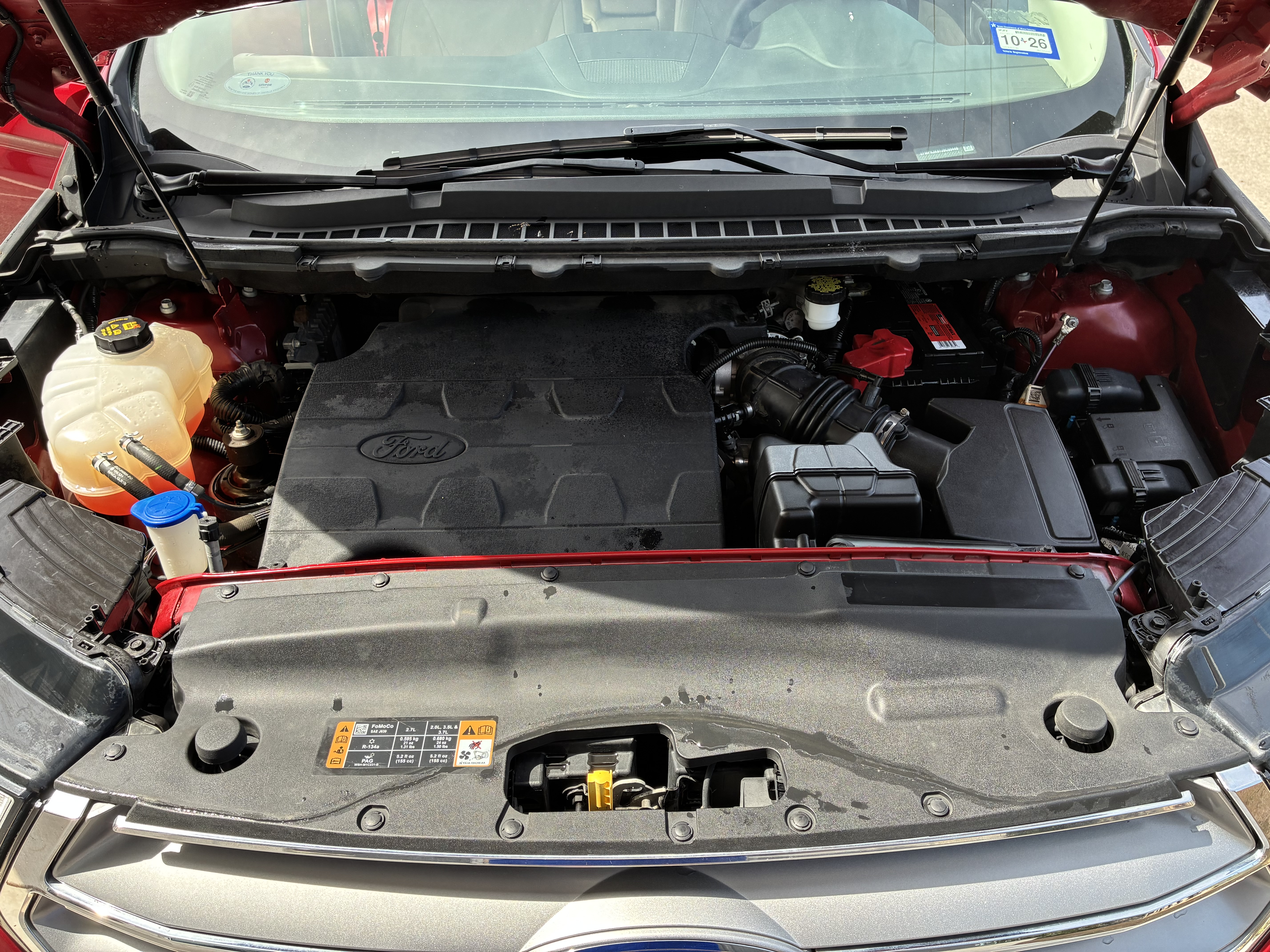 Used 2018 Ford Edge Titanium w/ Equipment Group 301A FWD image 17