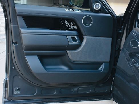 Used 2022 Land Rover Range Rover P525 Westminster Edition image 17