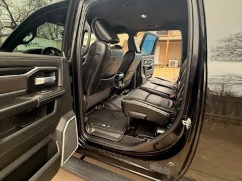 Used 2023 RAM 2500 Laramie image 13