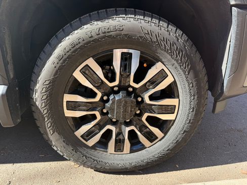 Used 2024 GMC Sierra 3500 Denali Ultimate image 13