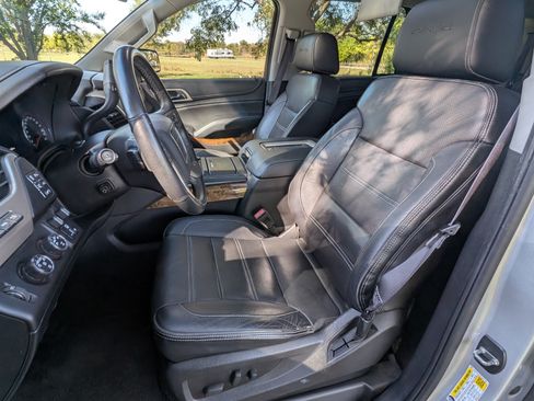 Used 2016 GMC Yukon Denali w/ Open Road Package image 18