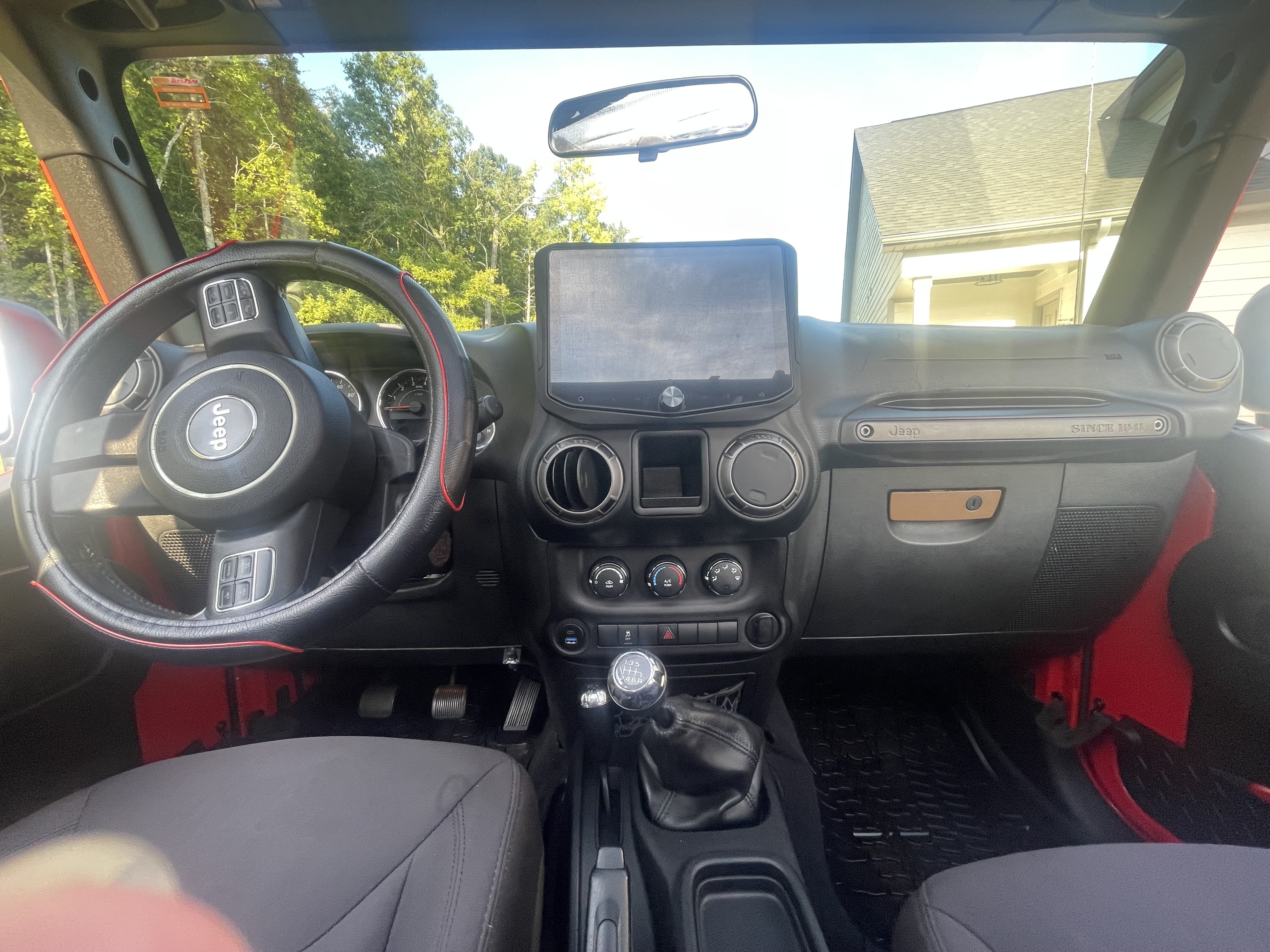 Used 2015 Jeep Wrangler Unlimited Sport AWD/4WD image 1