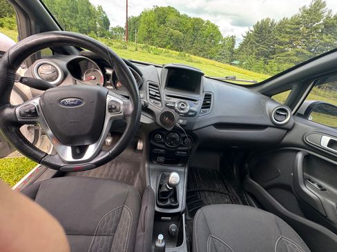 Used 2017 Ford Fiesta ST FWD image 13