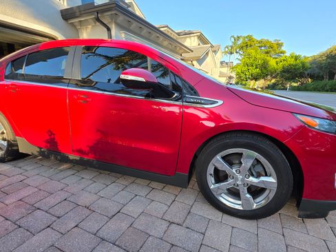 Used 2012 Chevrolet Volt Premium w/ Premium Trim Package image 27