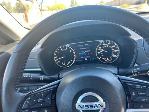 Used 2019 Nissan Altima 2.5 SV image 17