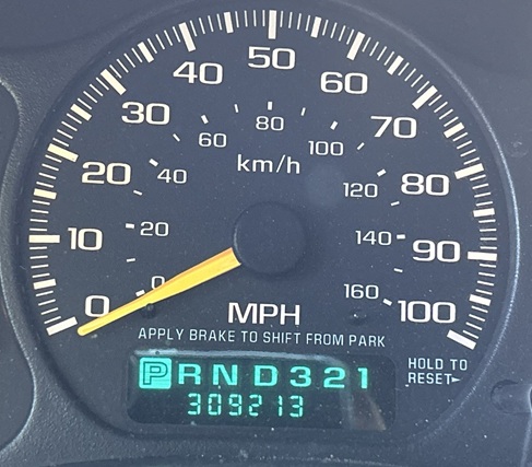 Used 2000 Chevrolet Tahoe LT w/ LT Preferred Equipment Group AWD/4WD image 11