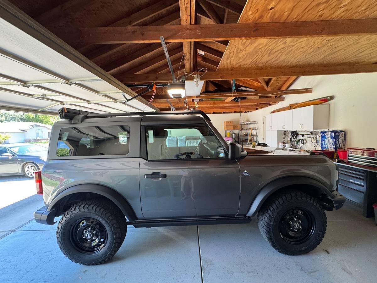 Used 2023 Ford Bronco Black Diamond AWD/4WD image 9