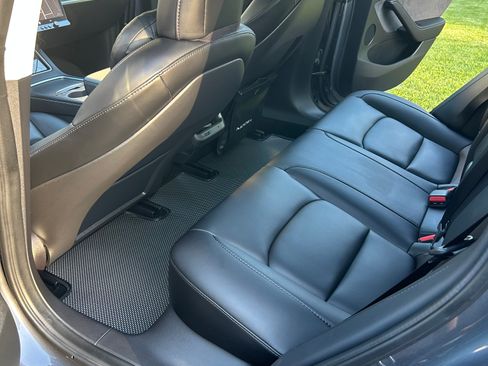 Used 2022 Tesla Model 3 RWD image 10