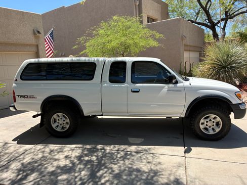 Used 2000 Toyota Tacoma 4x4 Xtracab V6 image 2