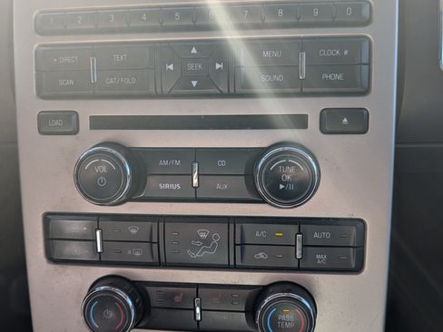 Used 2010 Ford Flex SEL image 19