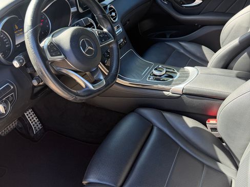 Used 2019 Mercedes-Benz GLC 300 4MATIC Coupe image 11