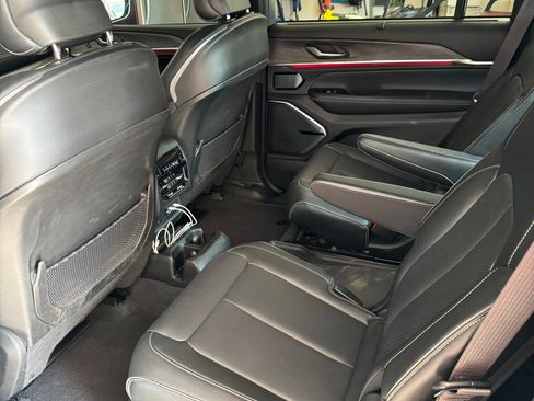 Used 2021 Jeep Grand Cherokee L Overland w/ Advanced Protech Group III image 14