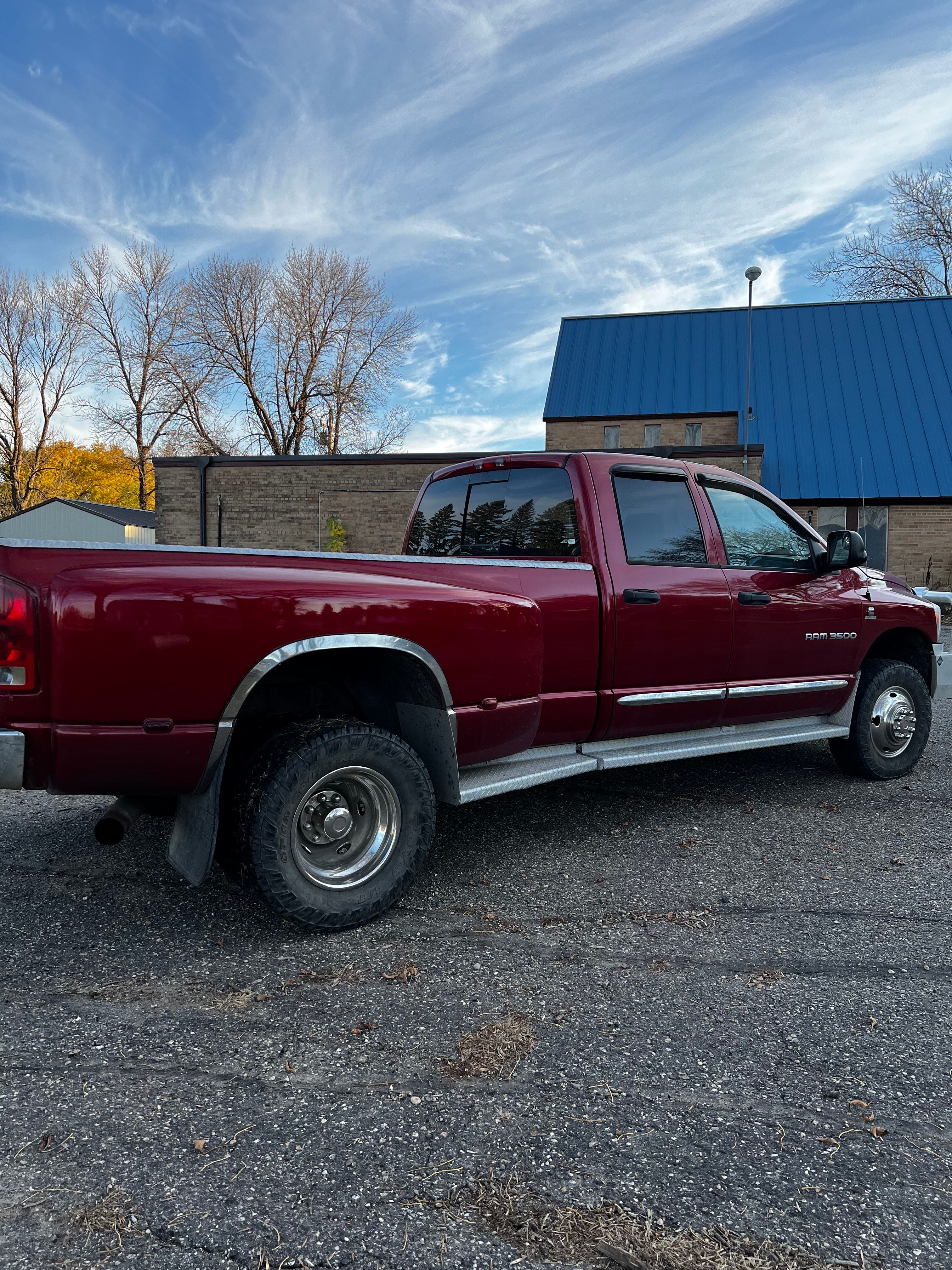 Used 2006 Dodge Ram 3500 Truck Laramie AWD/4WD image 2