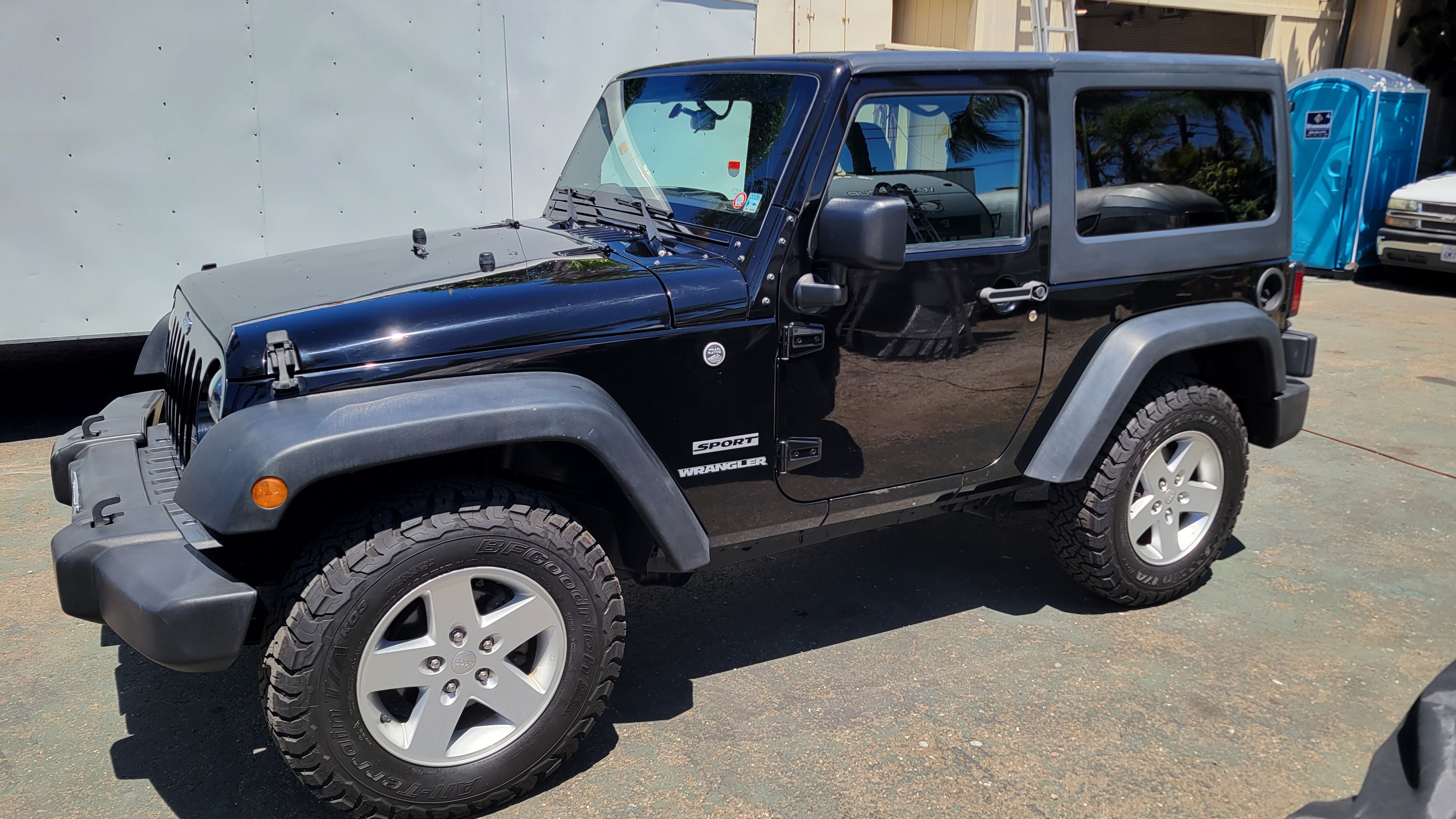 Used 2017 Jeep Wrangler Sport w/ Quick Order Package 23S AWD/4WD image 18