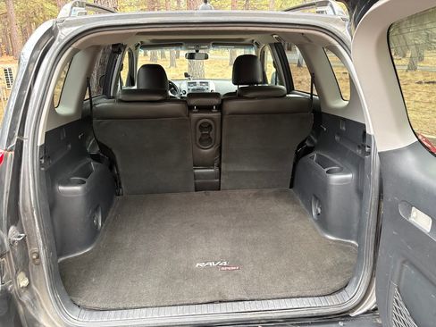 Used 2010 Toyota RAV4 Sport image 11