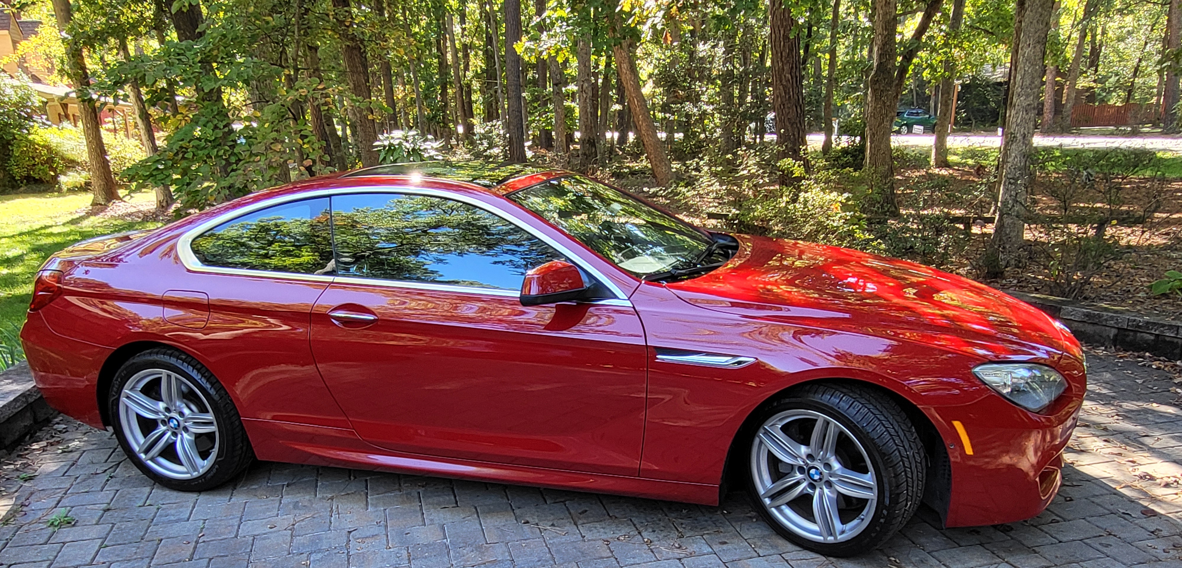 Used 2012 BMW 650i Coupe RWD image 1
