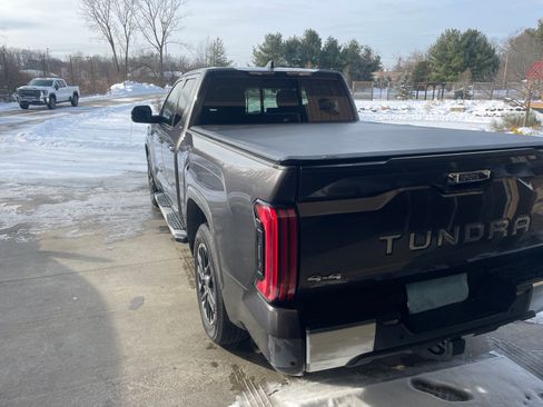 Used 2022 Toyota Tundra Limited image 4