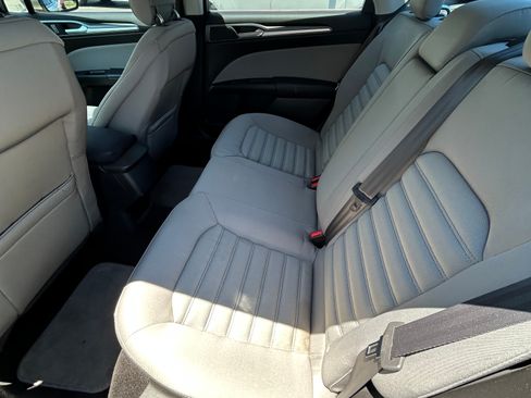 Used 2015 Ford Fusion S FWD image 6