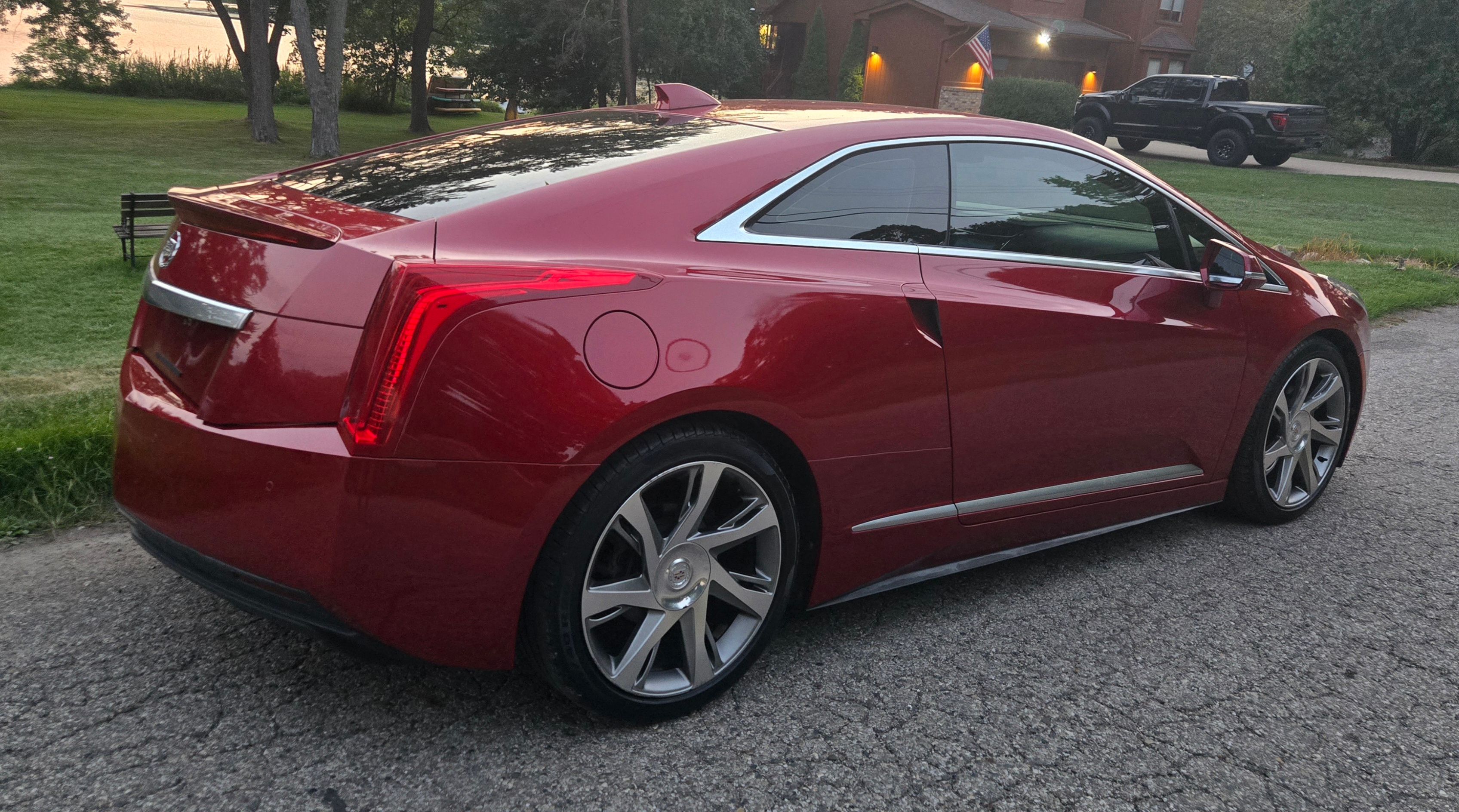 Used 2014 Cadillac ELR w/ Luxury Package FWD image 8