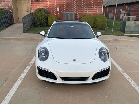 Used 2017 Porsche 911 Carrera S image 11