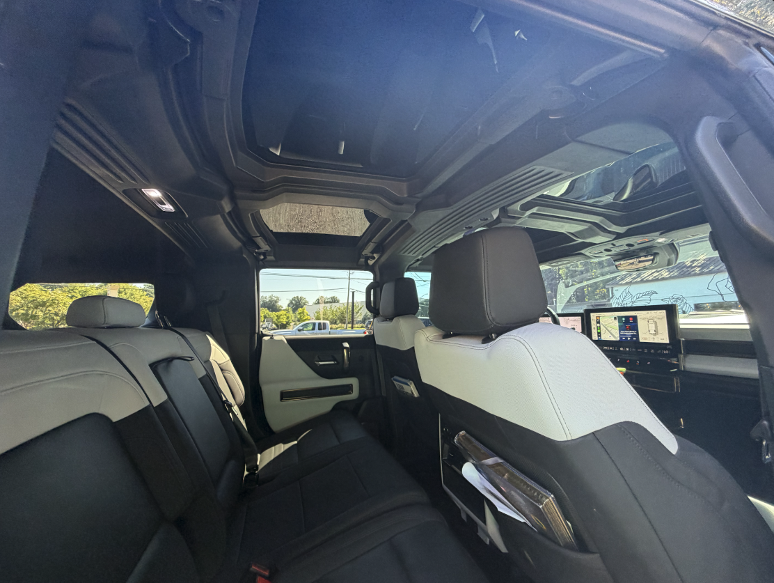 Used 2025 GMC Hummer EV 3X AWD/4WD image 10