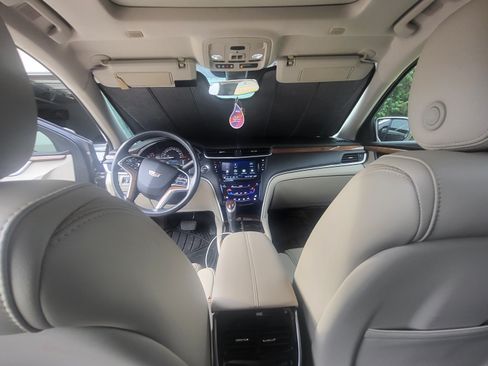 Used 2018 Cadillac XTS Luxury w/ Driver Awareness Package FWD image 6
