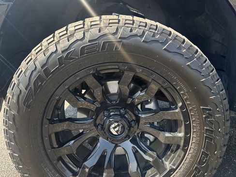 Used 2022 Ford F150 XLT w/ Equipment Group 302A High image 11