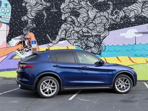 Used 2019 Alfa Romeo Stelvio Ti Sport w/ Quick Order Package 22S Sport image 2