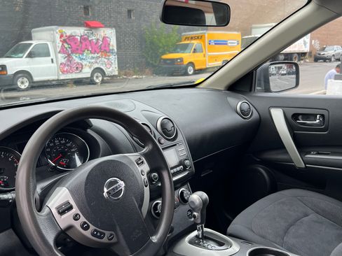 Used 2015 Nissan Rogue S w/ Convenience Package image 18