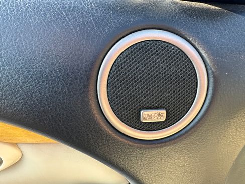 Used 2002 Lexus SC 430 Convertible image 18