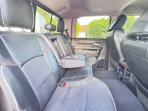 Used 2022 RAM 2500 Laramie w/ Chrome Appearance Group image 13