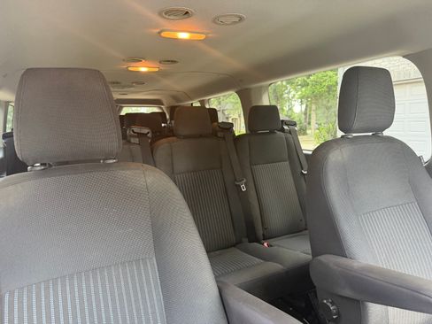 Used 2018 Ford Transit 350 XLT RWD image 10