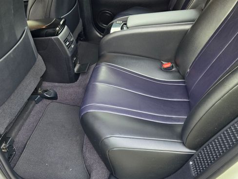 Used 2018 Toyota Mirai image 12