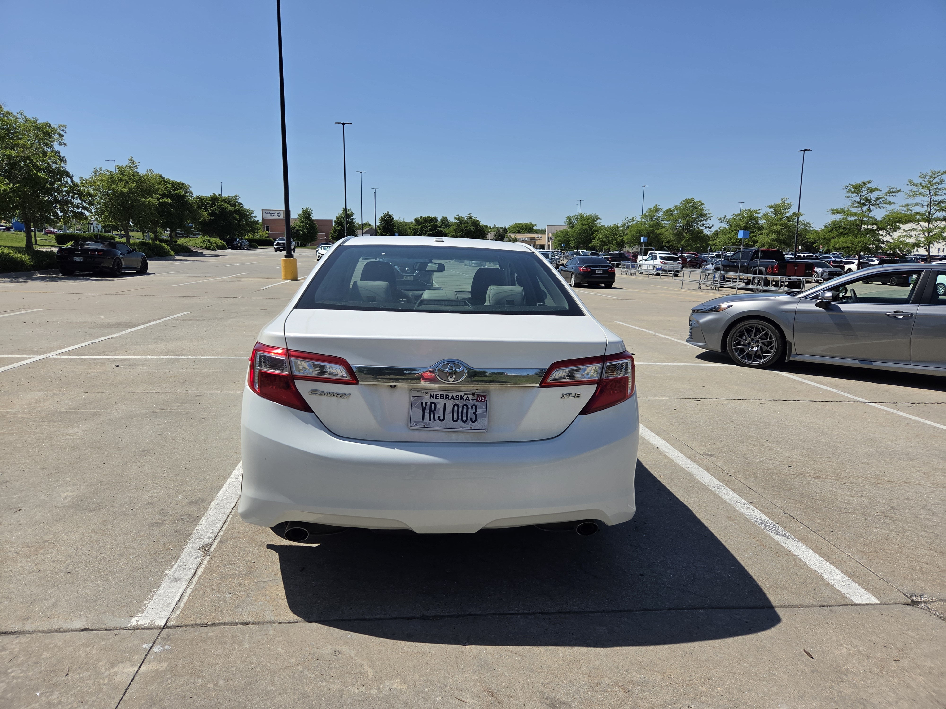 Used 2014 Toyota Camry XLE FWD image 6