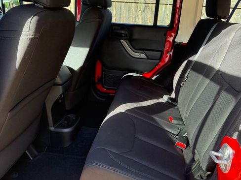 Used 2014 Jeep Wrangler Unlimited Sport w/ Quick Order Package 23S image 10