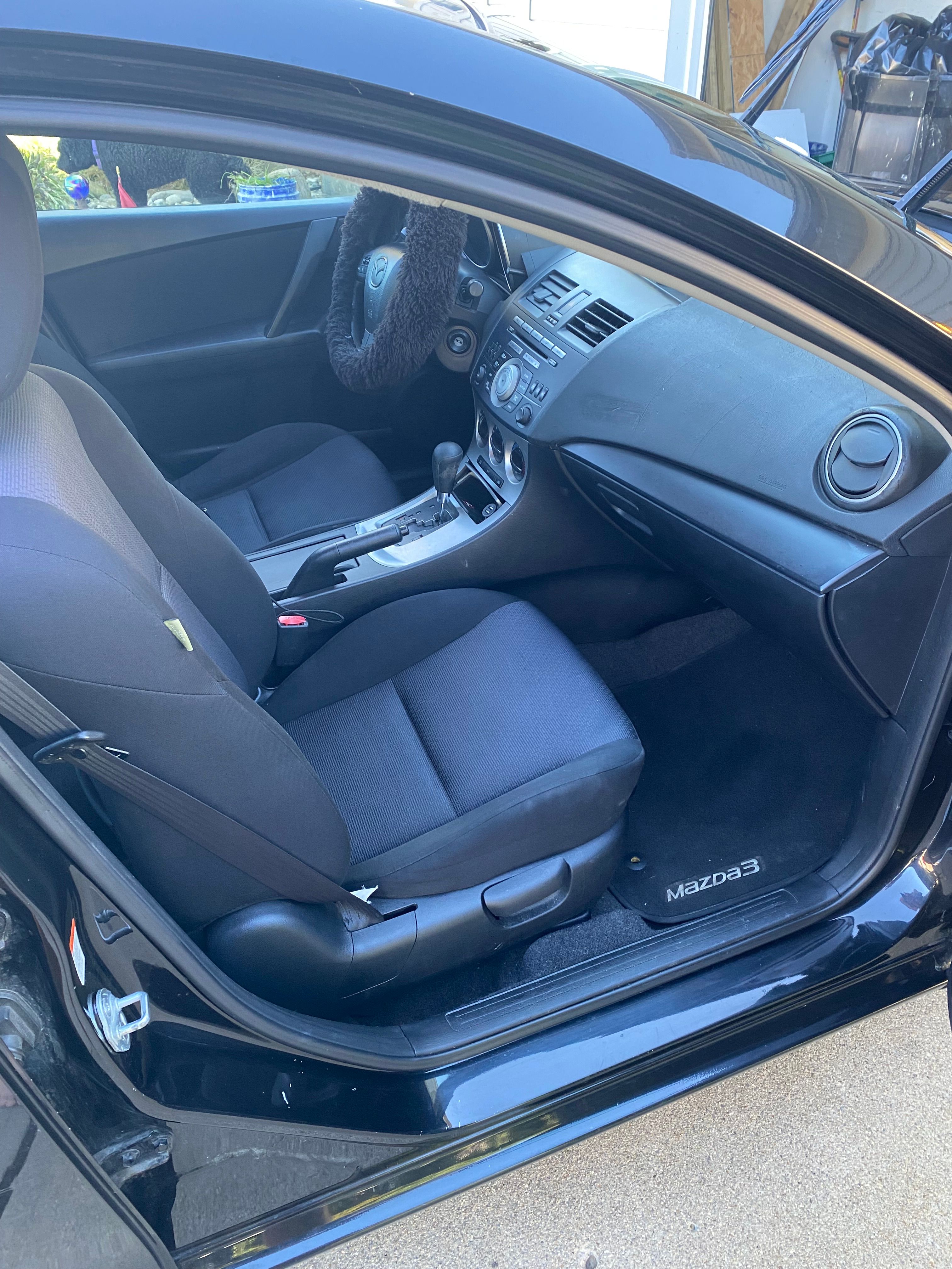 Used 2010 MAZDA MAZDA3 i Sport FWD image 10