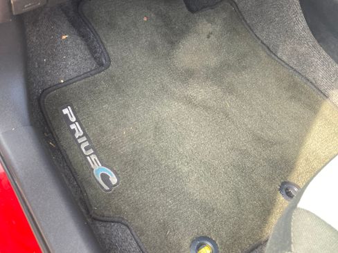 Used 2014 Toyota Prius C Three image 26