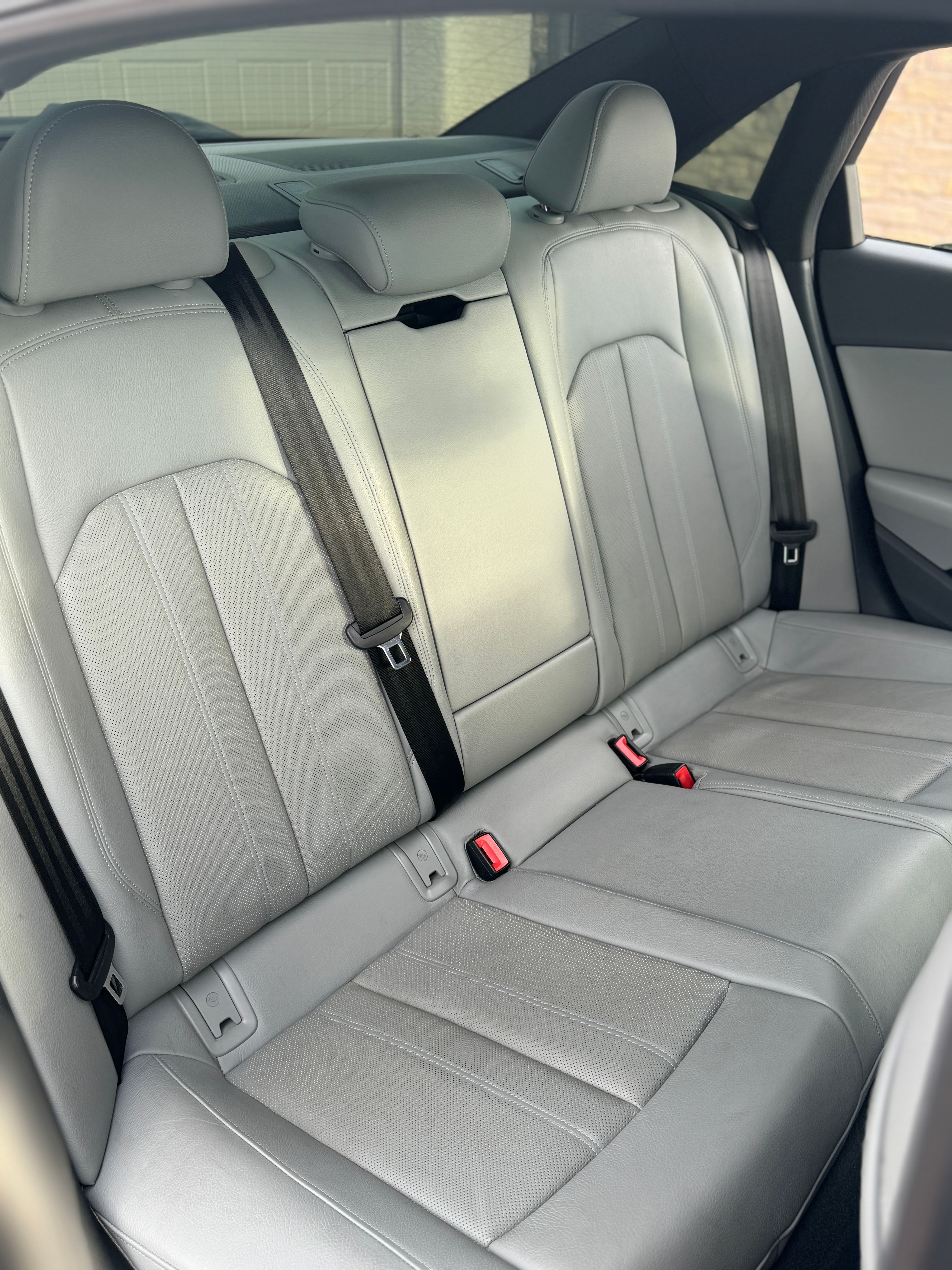 Used 2018 Audi A4 2.0T Premium Plus w/ Premium Plus Package AWD/4WD image 6