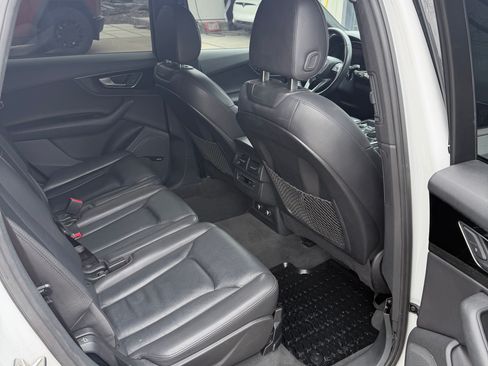 Used 2019 Audi Q7 3.0T Premium Plus image 12