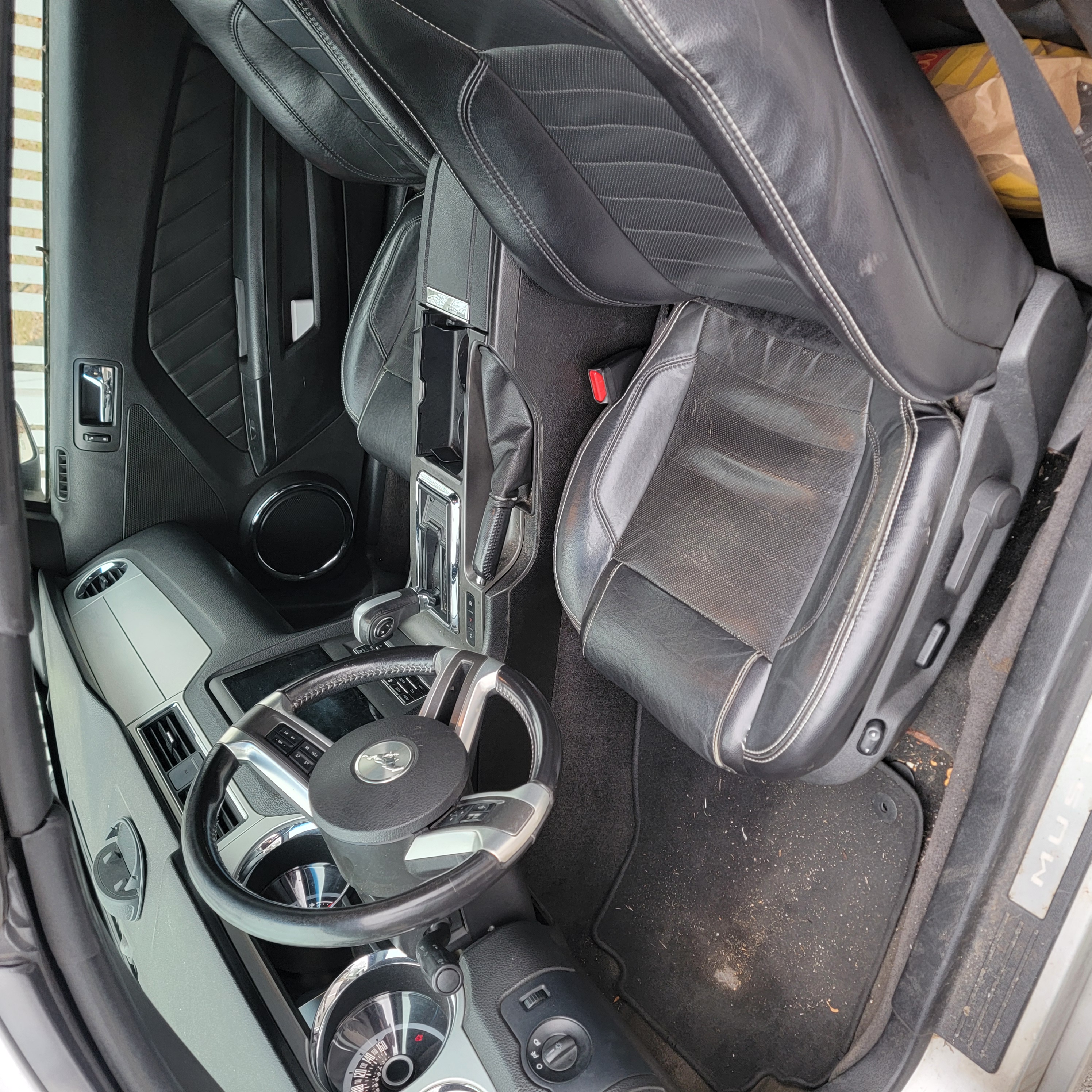 Used 2013 Ford Mustang Premium RWD image 15