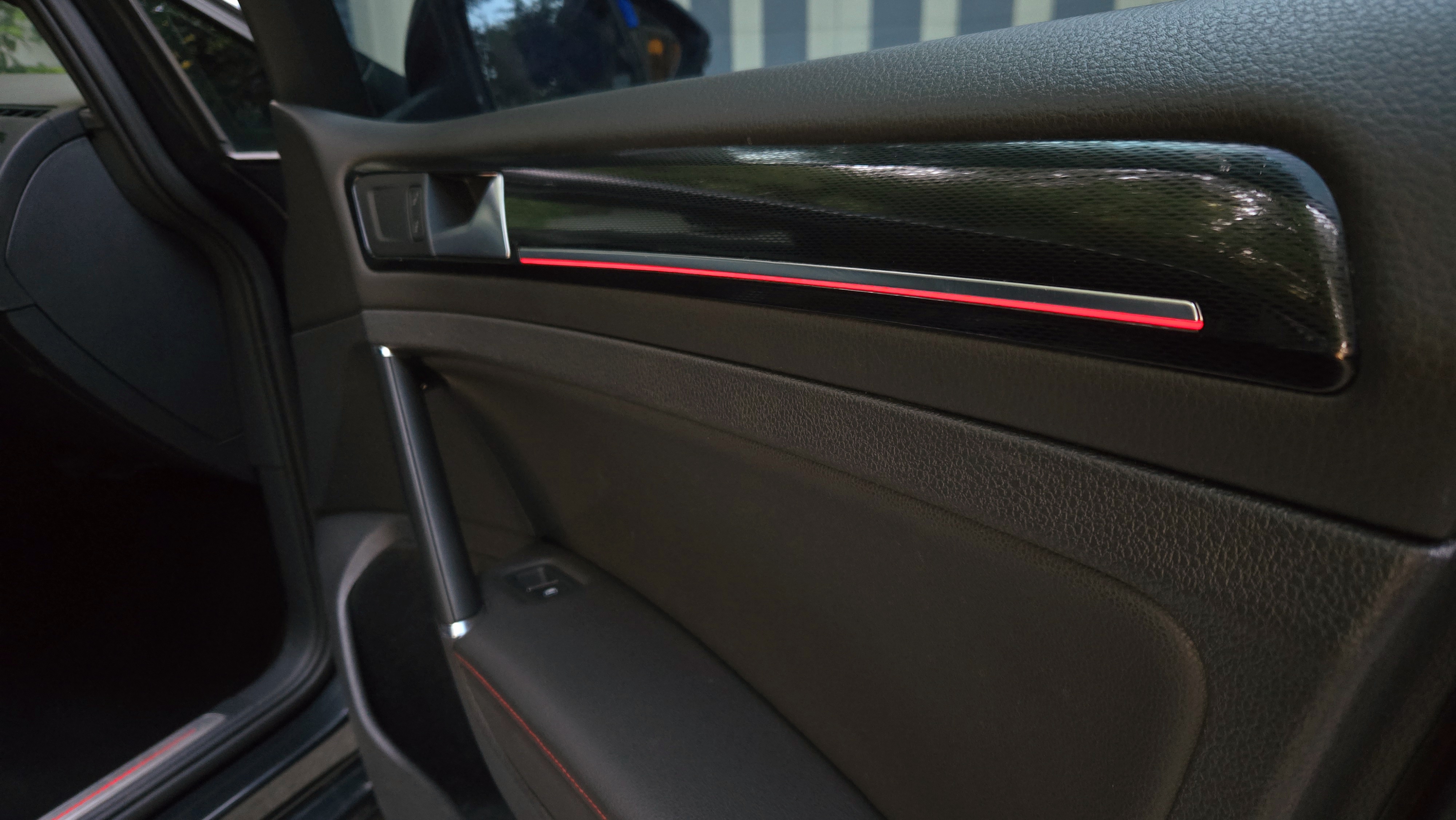 Used 2015 Volkswagen GTI SE FWD image 21