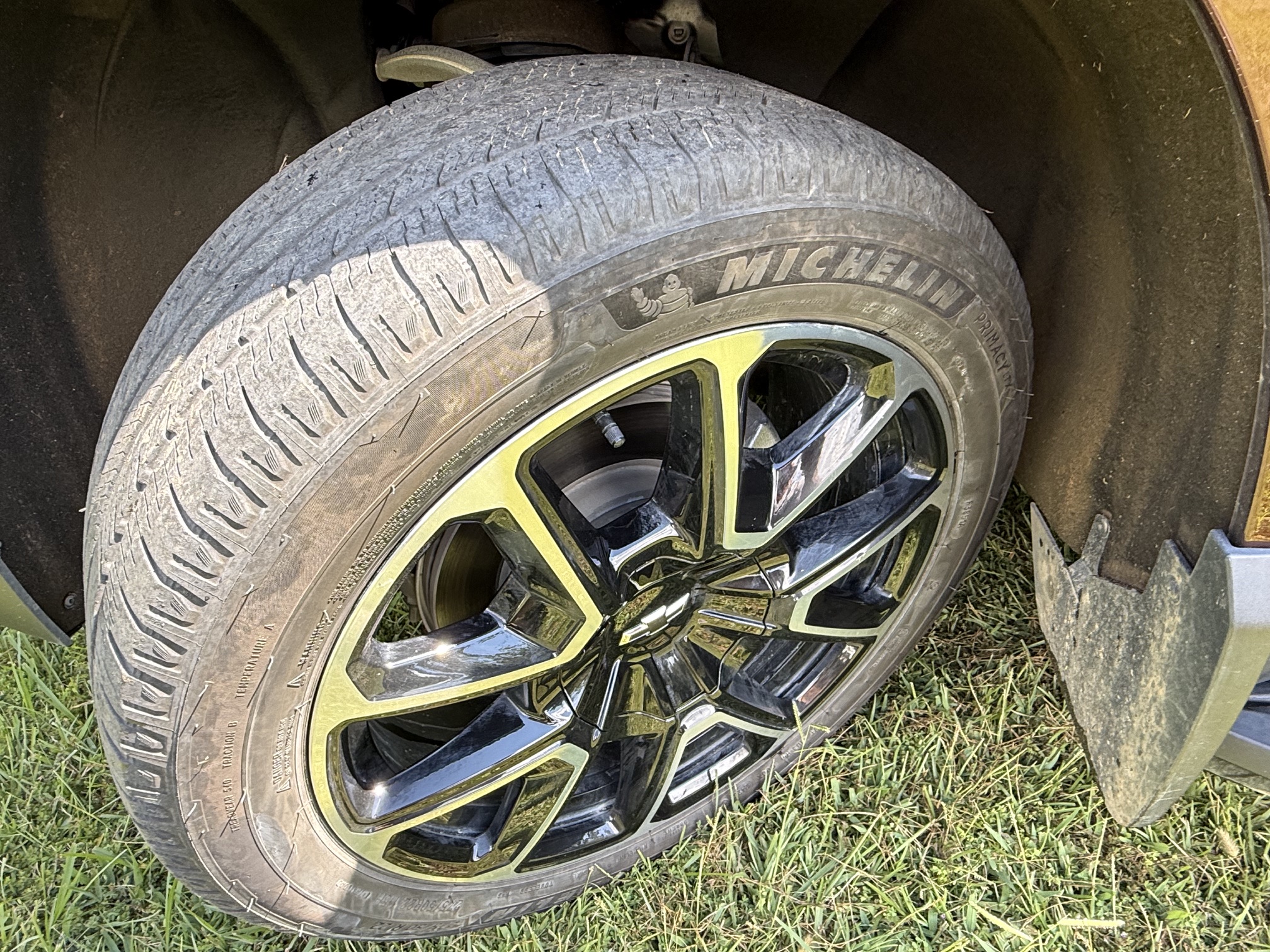 Used 2023 Chevrolet Tahoe RST RWD image 19