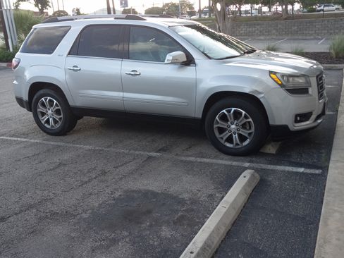 Used 2016 GMC Acadia SLT image 8